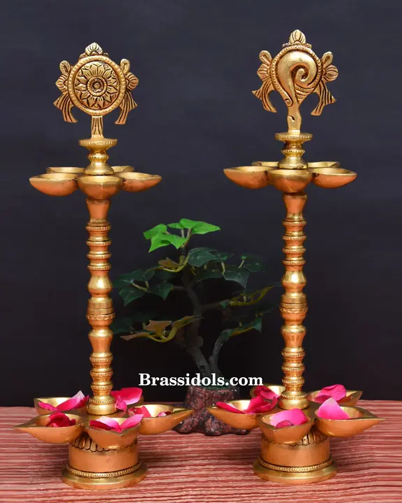 Standing Shank chakra diya - image 1