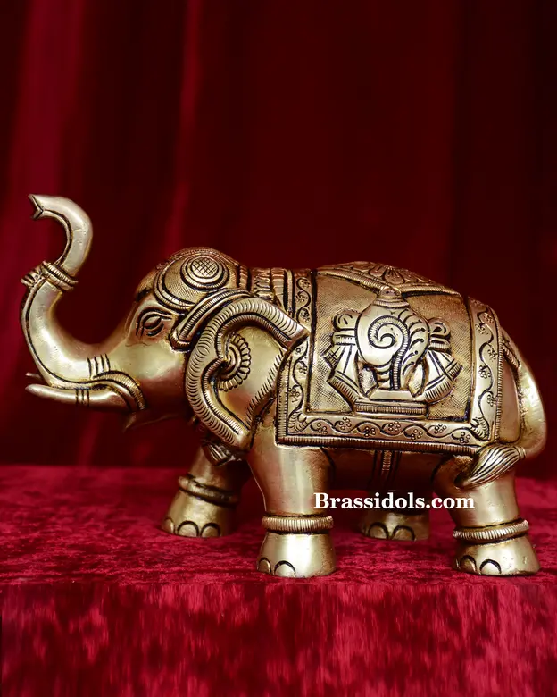 Elephant with shank chakra - image 1