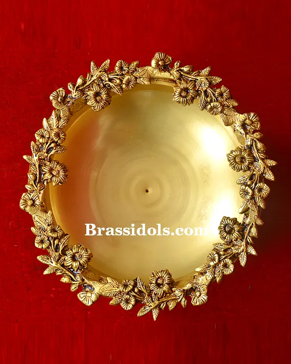 Urli with Blow - image 2