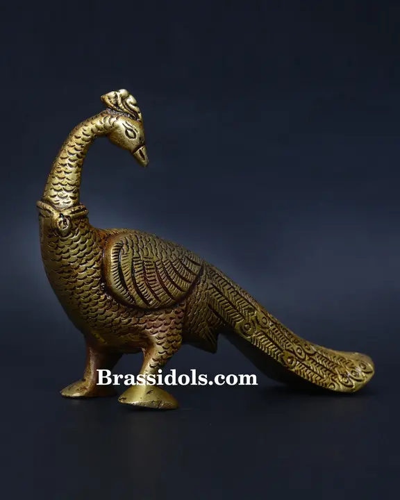 Sitting Pecoke - image 2