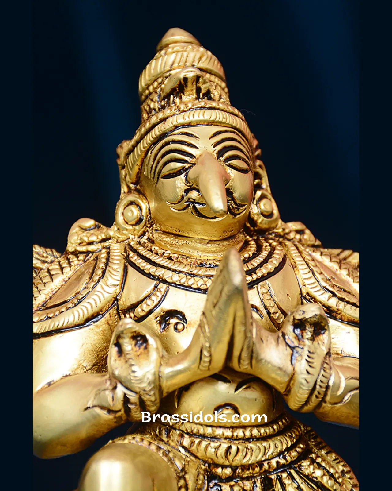 Sitting Namaskaar Garun Idol - image 2