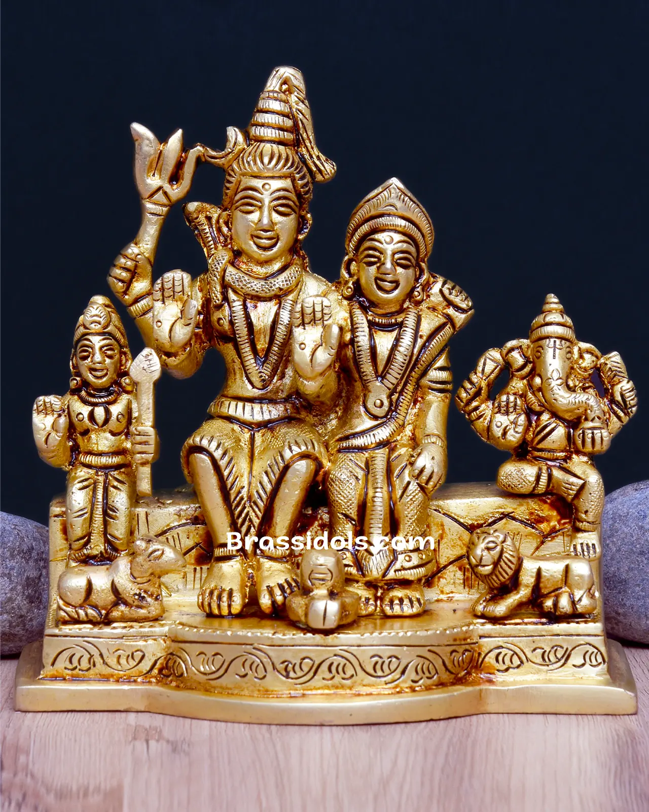 Divine Shivan Parvathi with Vinayagar and Murugan Brass Idols - 5 Inches - image 1