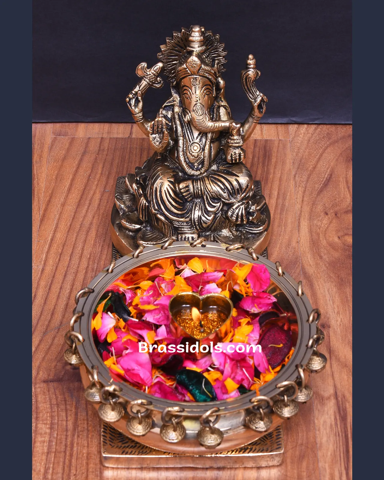 Brass Ganesh with Separate Urli Bowl - image 1