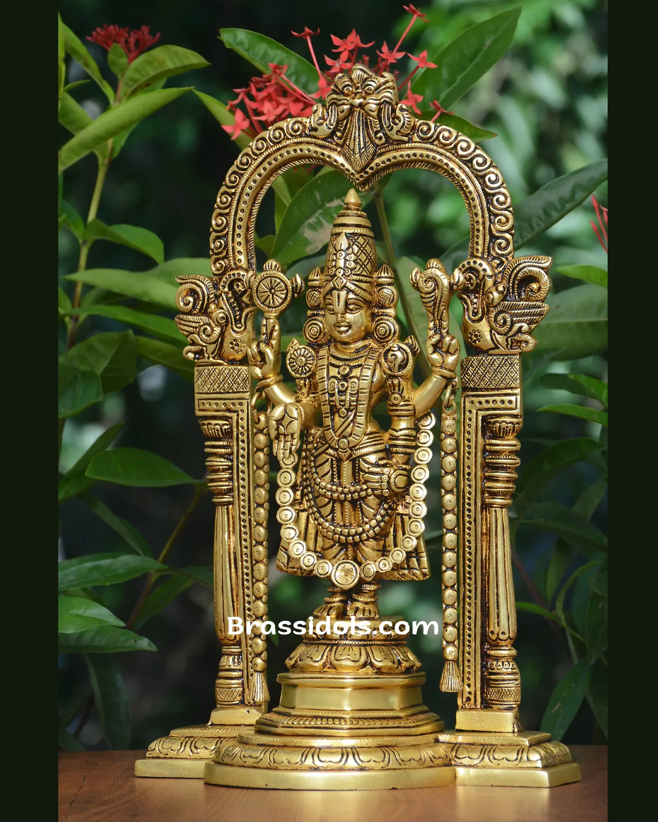 Frame TBalaji with Latkan - image 2