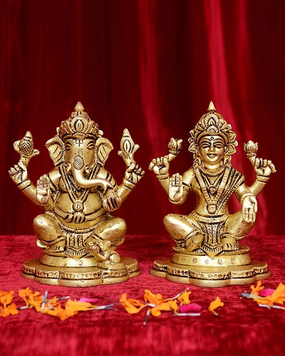 Laxmi Ganesh with pentagun Base - image 1