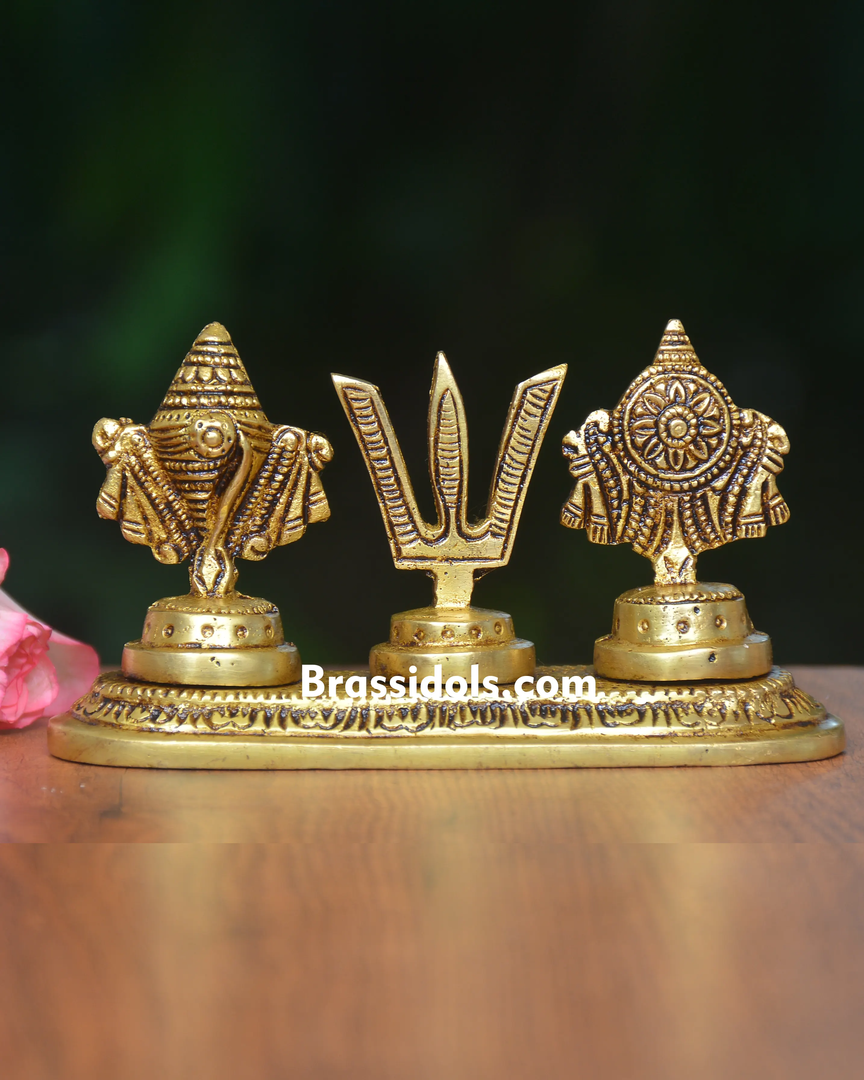 Shanku Chakra Namam Round Base Idol - 550 gm - image 1