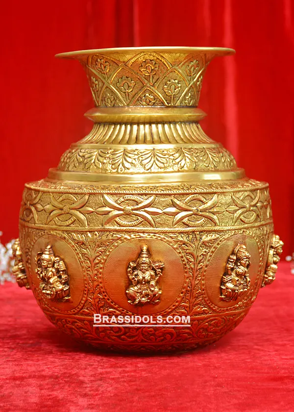 Surahi Ast Lamxi Kalash 15 Inch - image 1