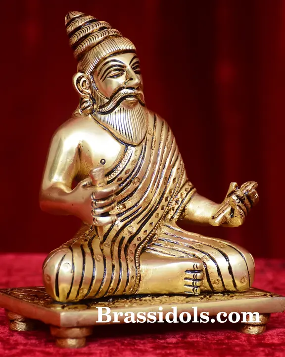Tiruvalluvar Base - image 2