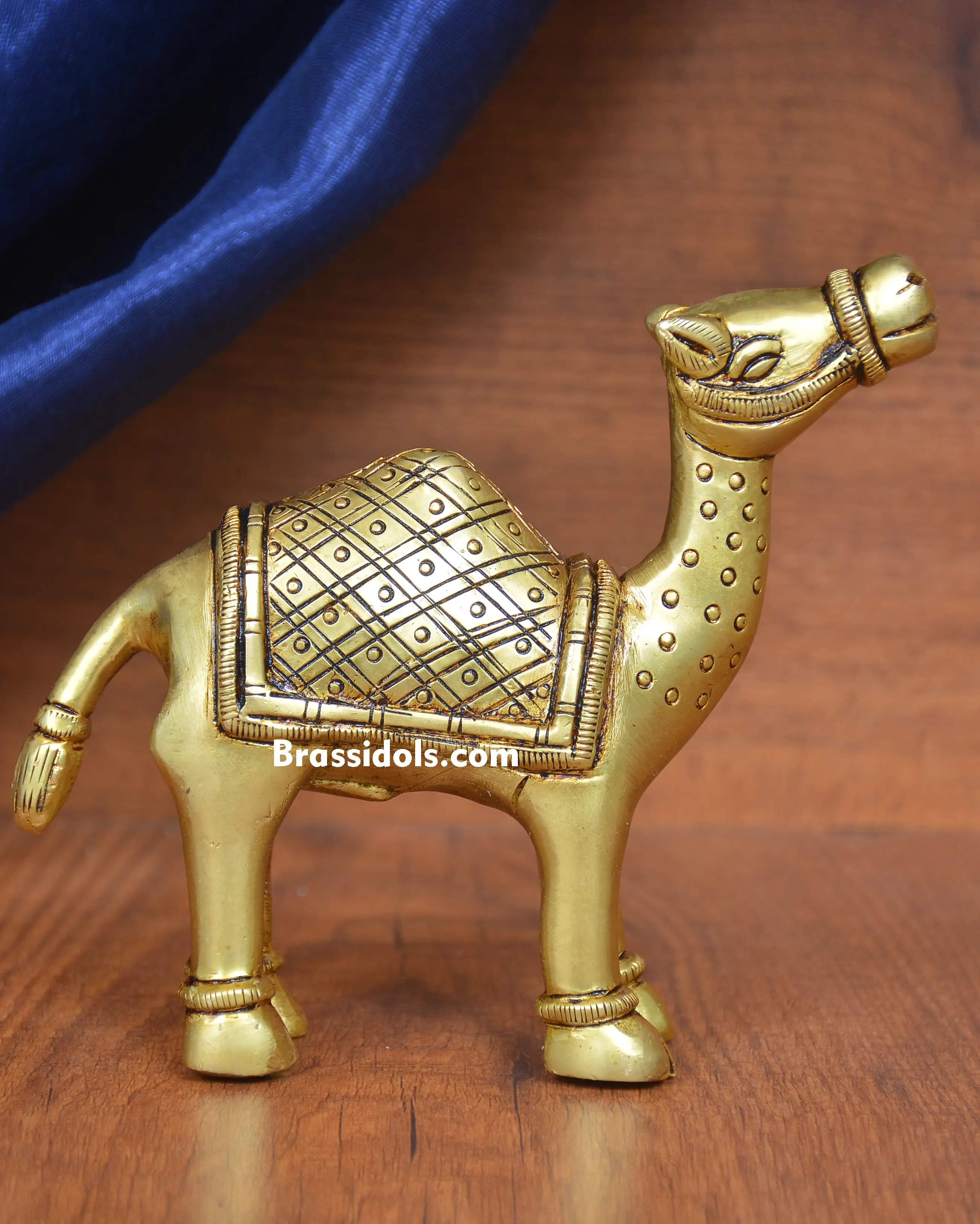 BRASS CAMEL - image 1