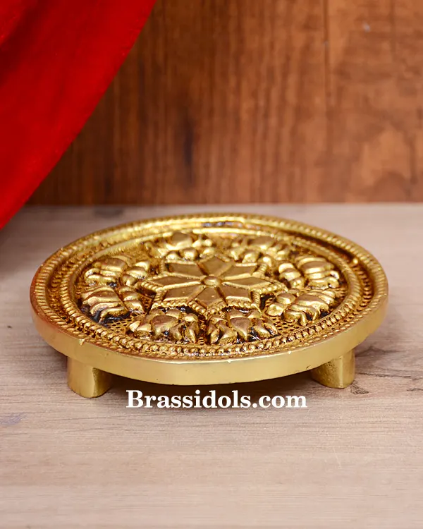 Round Choki - image 1