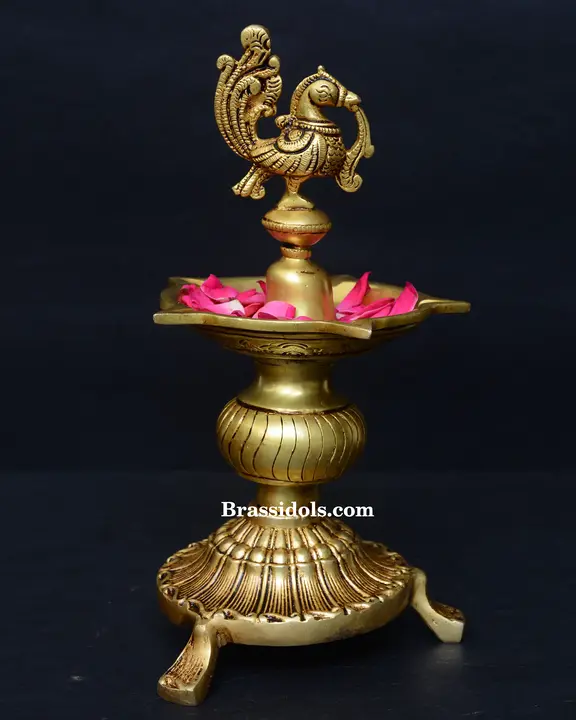 Cup Shape Kuthuvilaku - image 1