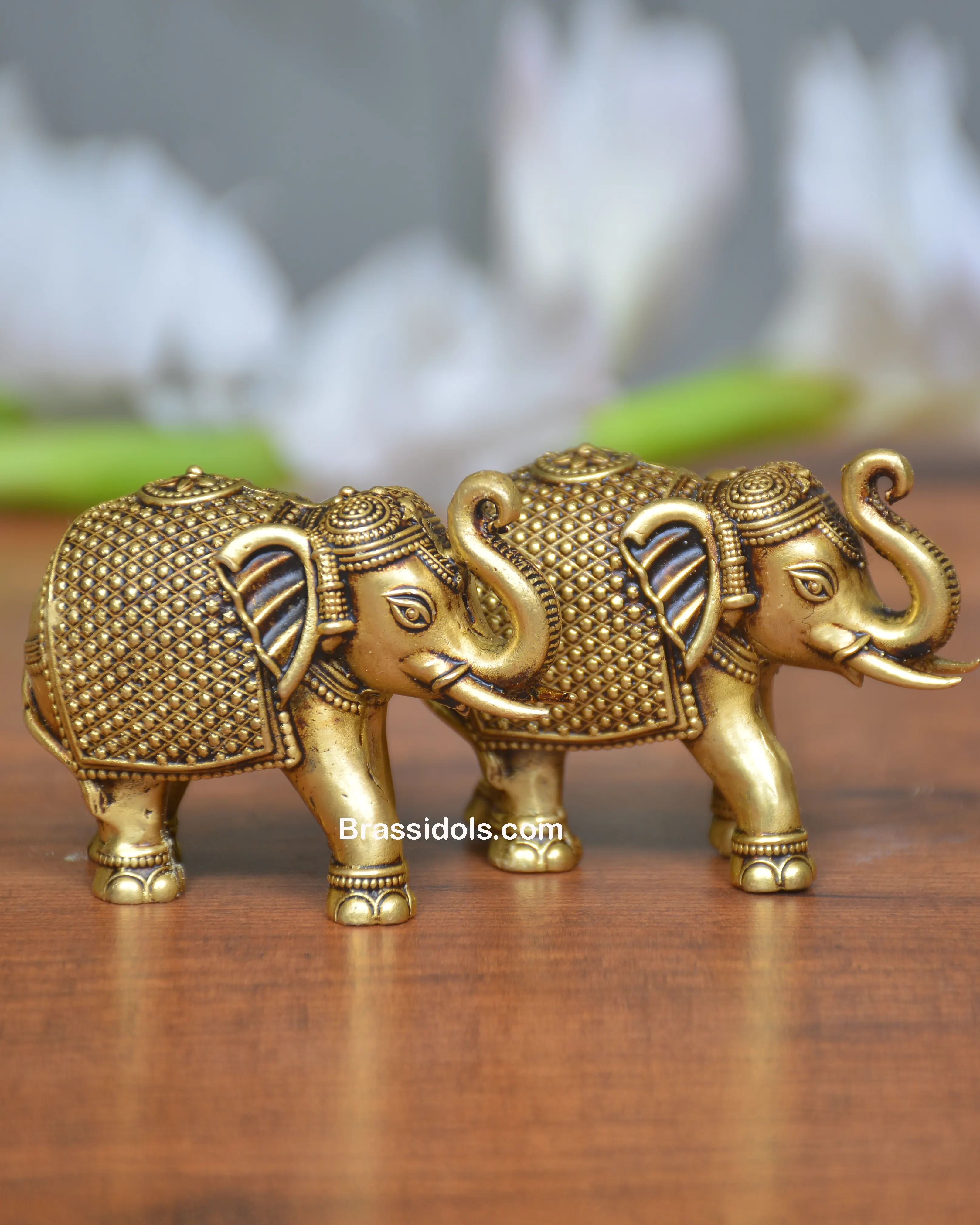 LIGHT WEIGHT JAALI DESIGN ELEPHANT - image 1