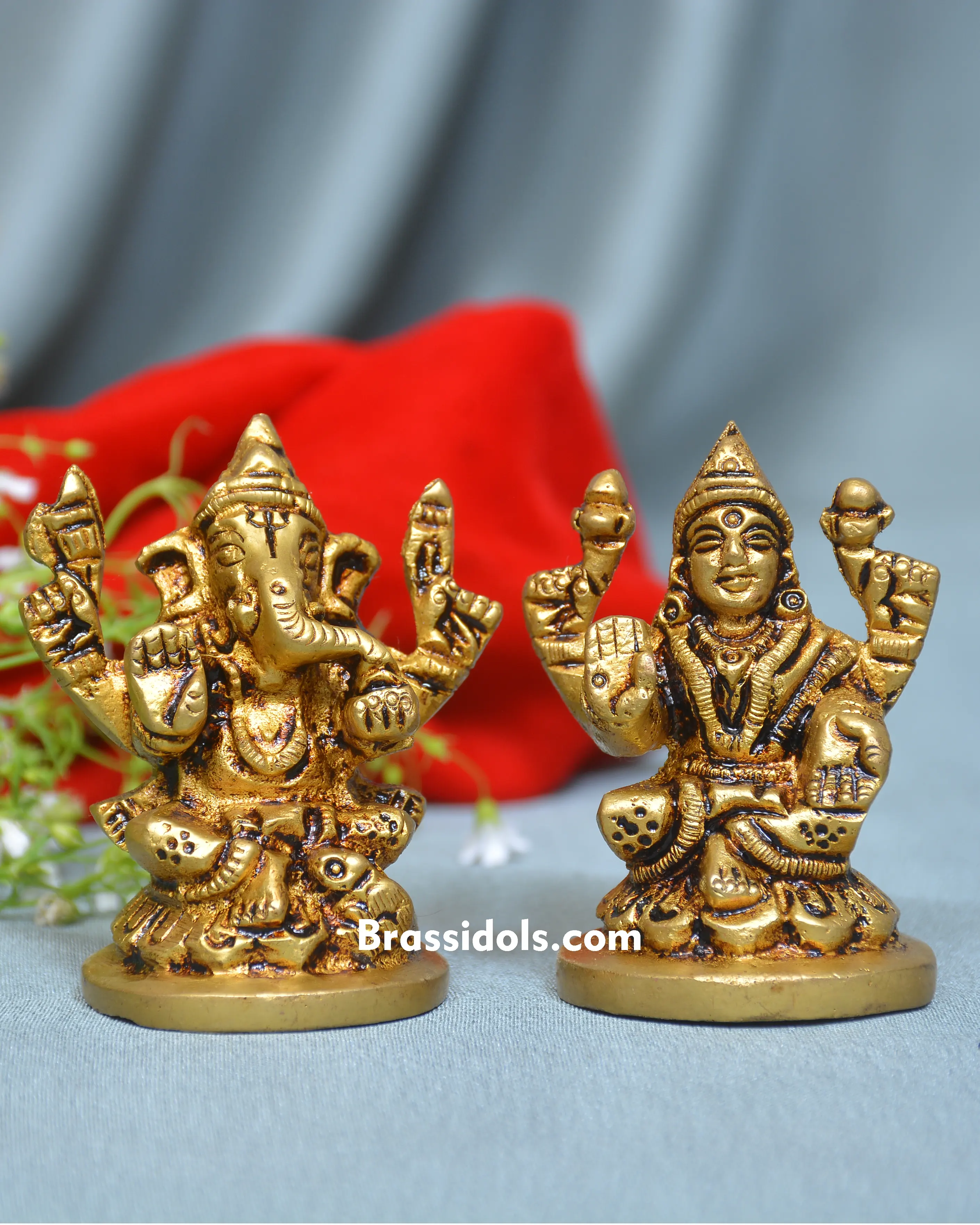 ROUND BASE LAXMI GANESH - image 1